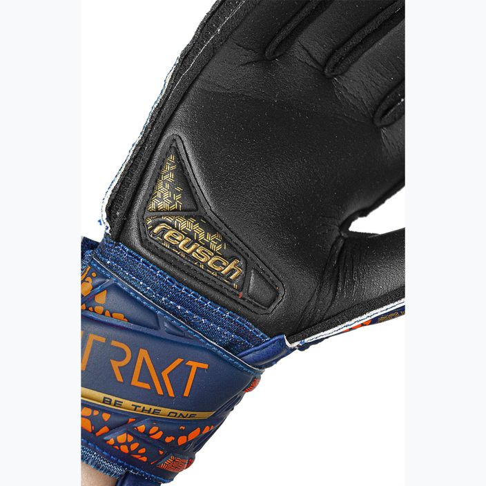 Детски вратарски ръкавици Reusch Attrakt Silver Junior premium blue/gold/black 6
