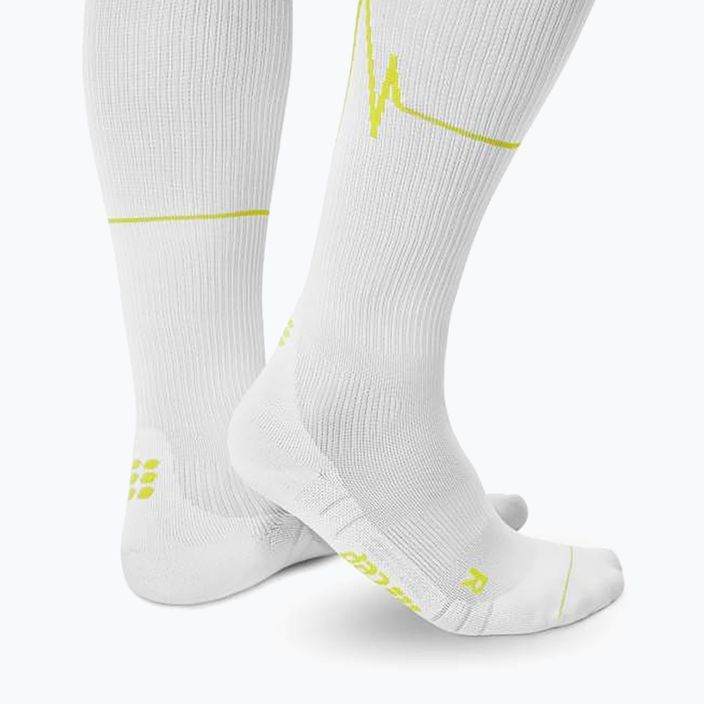 CEP Heartbeat мъжки чорапи за бягане с компресия, бели WP30PC2 7