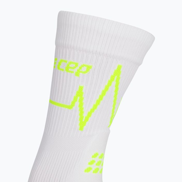 CEP Heartbeat дамски къси чорапи за бягане с компресия бели WP2CPC2 3