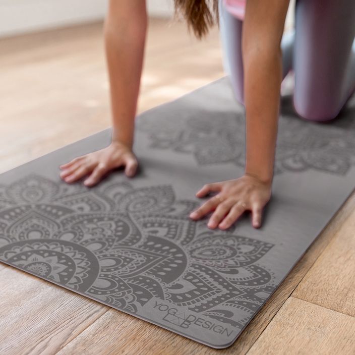 Yoga Design Lab Flow Pure 6 мм зелена Мандала Въглена постелка за йога 7