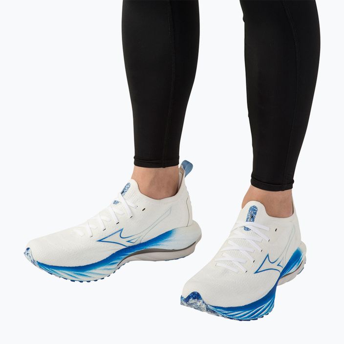 Мъжки обувки за бягане Mizuno Wave Neo Wind white/8401 c/peace blue 4