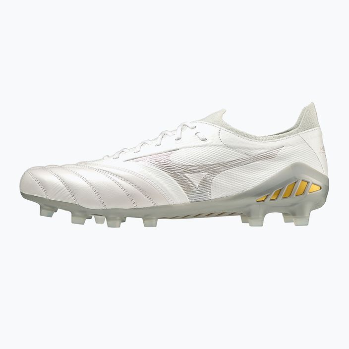 Мъжки футболни обувки Mizuno Morelia Neo III Beta Elite бели P1GA239104 10