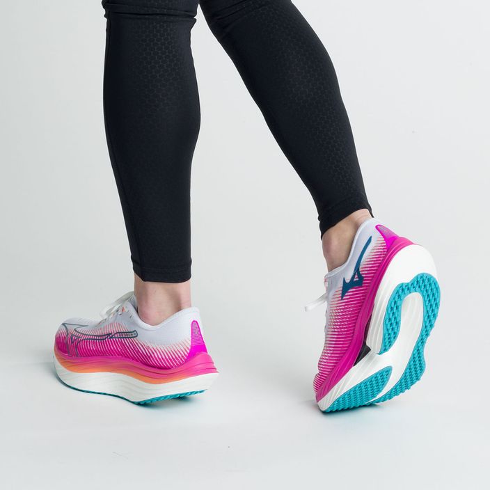 Обувки за бягане Mizuno Wave Rebellion Pro в бяло и розово J1GD231721 5
