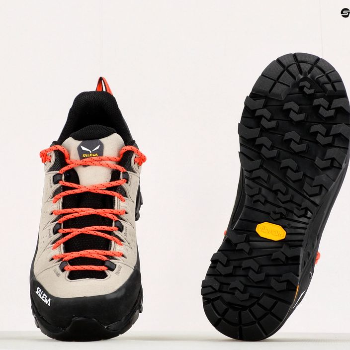 Дамски обувки за трекинг Salewa Alp Trainer 2 beige 00-0000061403 10