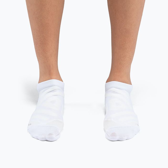 Дамски чорапи за бягане On Running Performance Low white/ivory 3