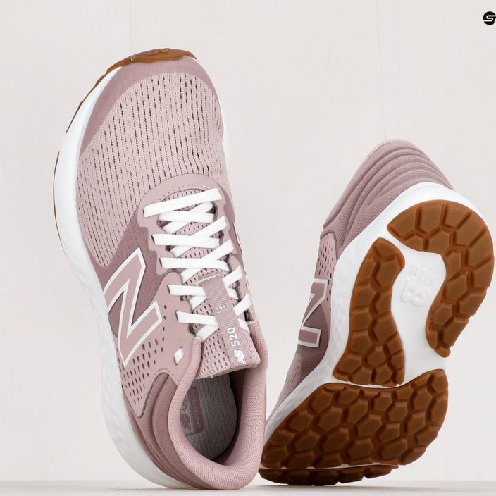 Дамски обувки за бягане New Balance 520V7 розов NBW520RR7.B.065 10