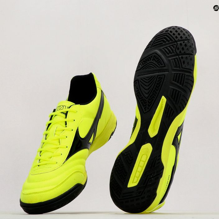 Мъжки футболни обувки Mizuno Morelia Sala Classic IN yellow Q1GA220245 15