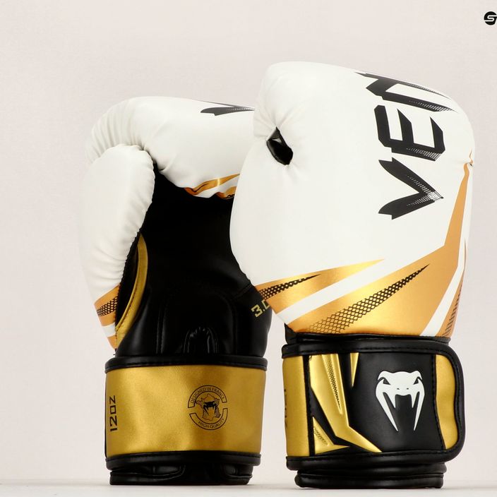 Боксови ръкавици Venum Challenger 3.0 в бяло и златно 03525-520 13