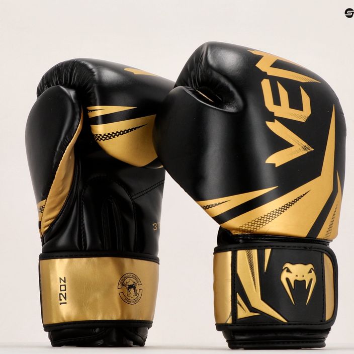 Мъжки боксови ръкавици Venum Challenger 3.0 в черно и златно VENUM-03525 7