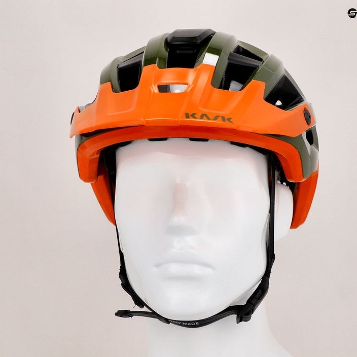 Велосипедна каска KASK Rex зелено-оранжева CHE00038.266 9