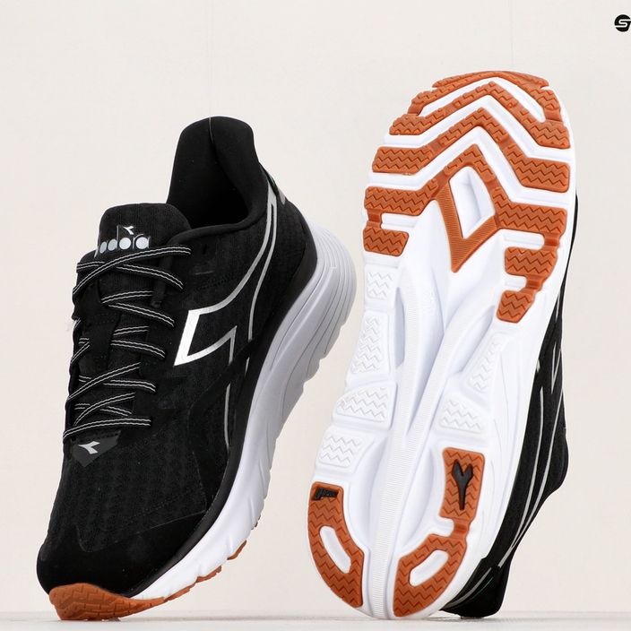 Мъжки обувки за бягане Diadora Equipe Nucleo black DD-101.179094-C3513 17