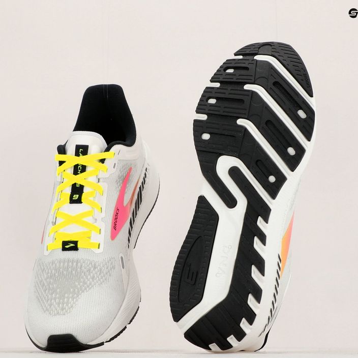 Мъжки обувки за бягане Brooks Launch GTS 9 white/pink/nightlife 12