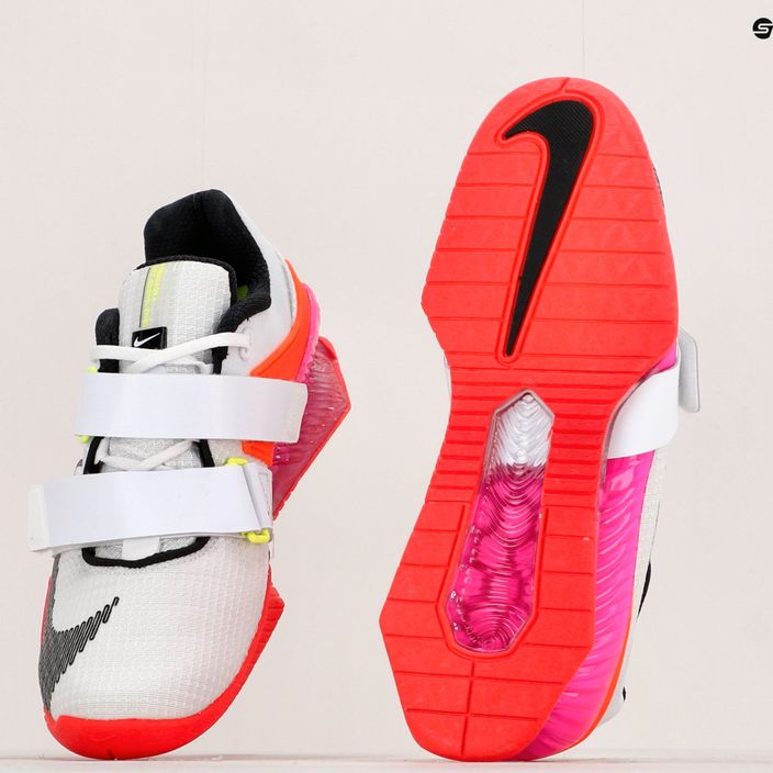 Nike Romaleos 4 Olympic Colorway обувки за вдигане на тежести бяло/черно/ярко малиново 11