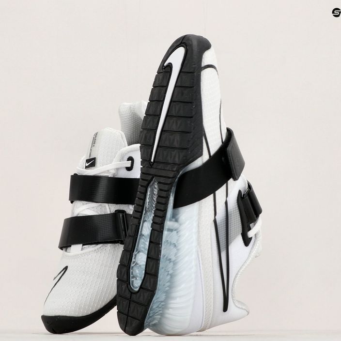 Nike Romaleos 4 бели/черни обувки за вдигане на тежести 16