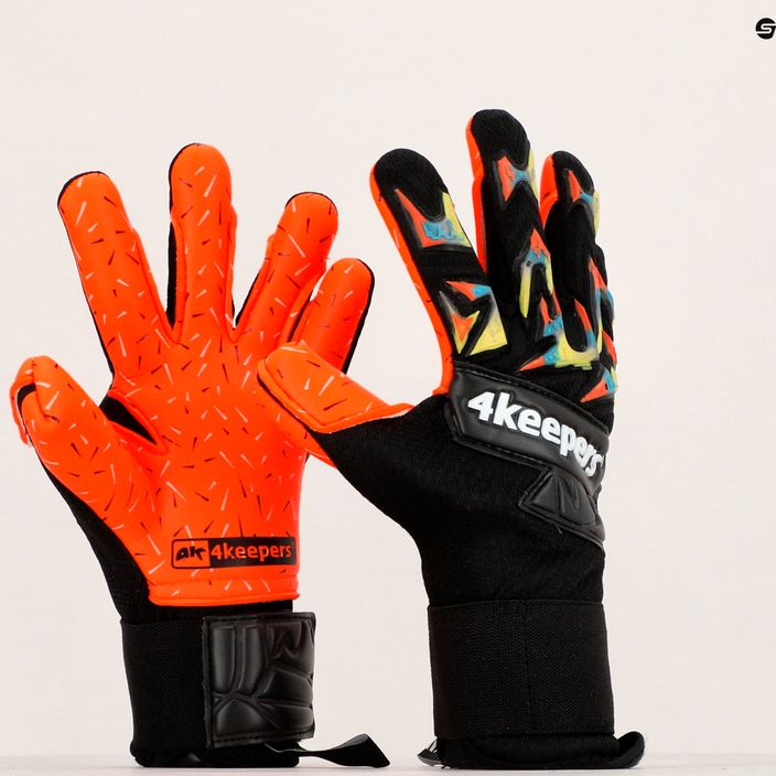 4Keepers Equip Flame Nc Jr детски вратарски ръкавици в черно и оранжево EQUIPFLNCJR 8