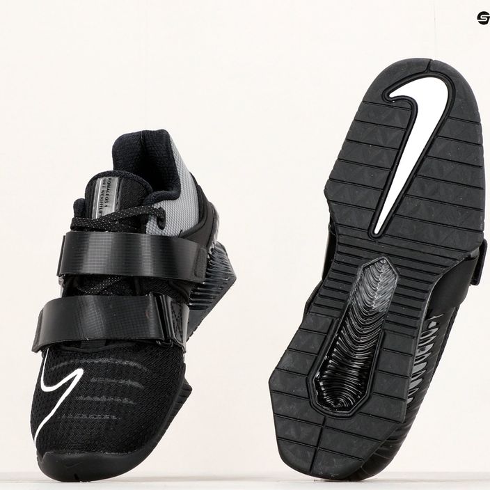 Nike Romaleos 4 обувки за вдигане на тежести черни CD3463-010 17