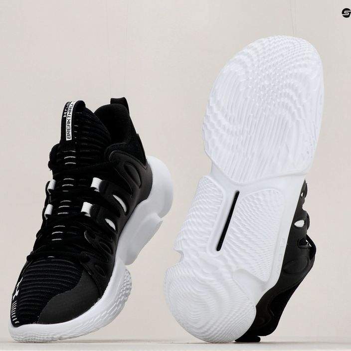 Under Armour дамски баскетболни обувки W Flow Breakthru 4 black/black/white 11