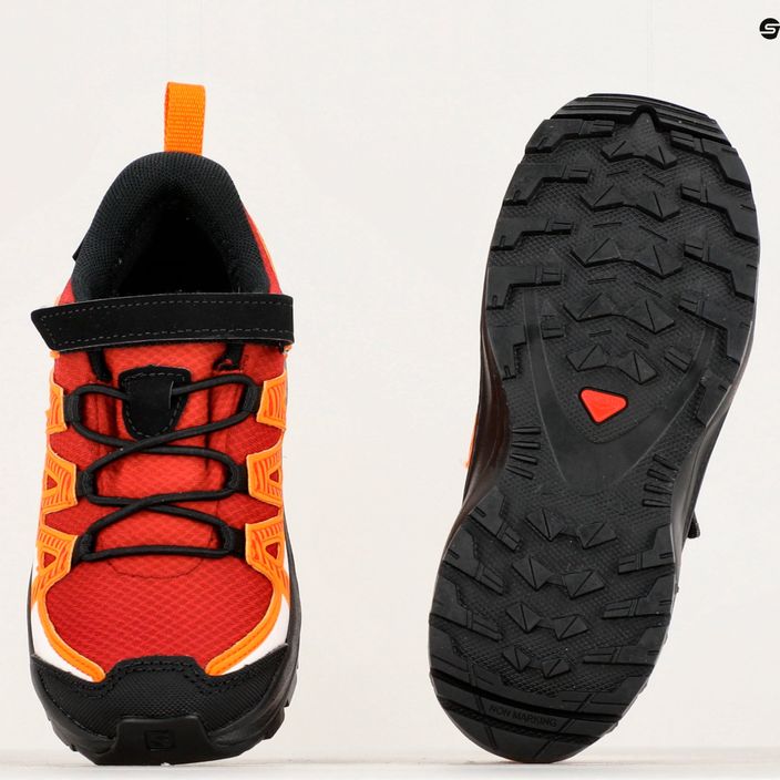 Детски обувки за трекинг Salomon Xa Pro V8 CSWP червено/черно/опепе 18