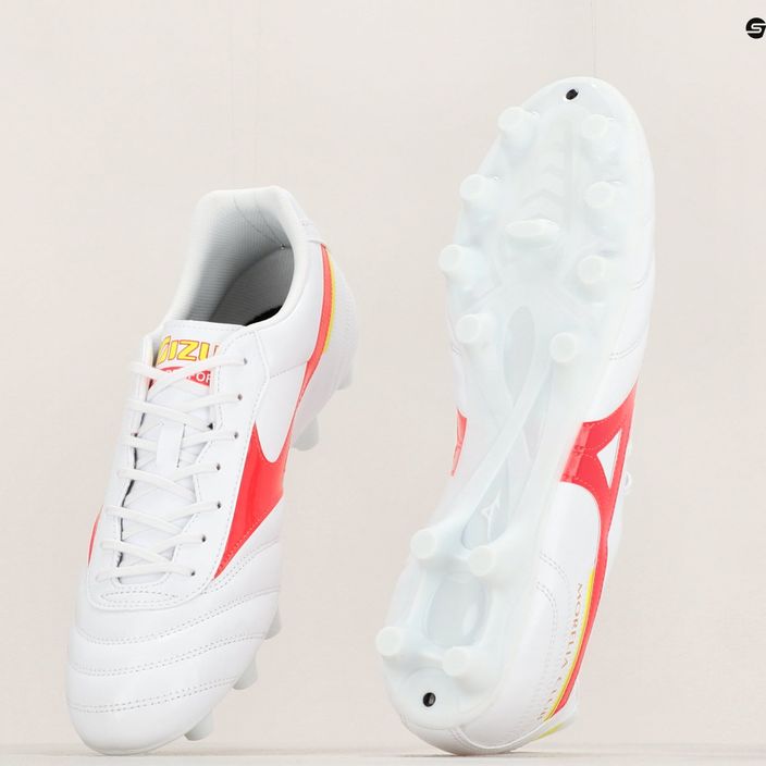 Мъжки футболни обувки Mizuno Morelia II Club MD white/flery coral2/bolt2 12