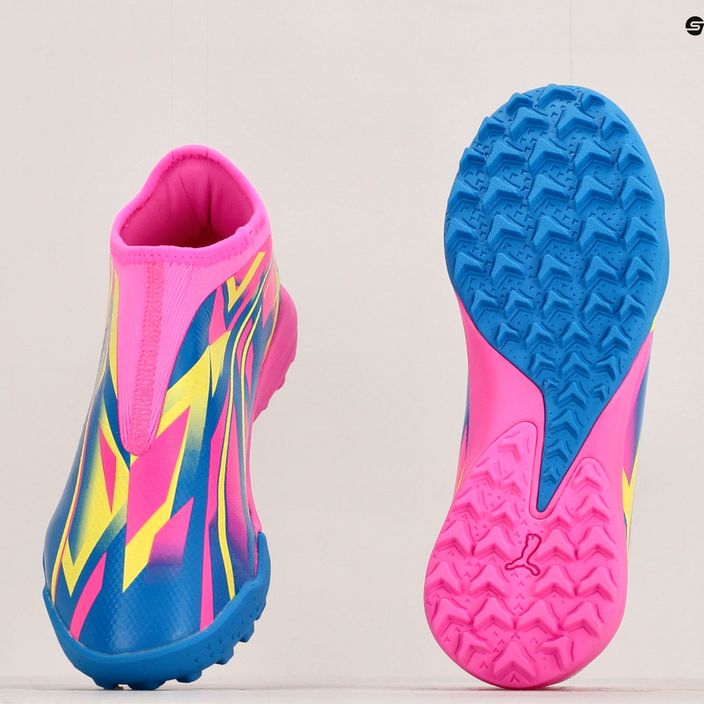 Детски футболни обувки PUMA Match Ll Energy TT + Mid Jr светещо розово/ултра синьо/жълто предупреждение 12