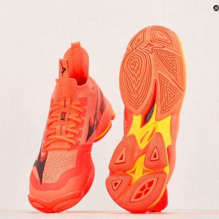 Мъжки обувки за волейбол Mizuno Wave Lightning Neo2 neon flame / black / bolt2 9