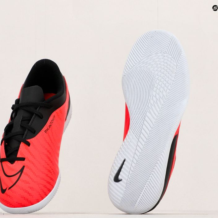 Детски футболни обувки Nike JR Phantom GX Club IC GS bright crimson/black/white 8