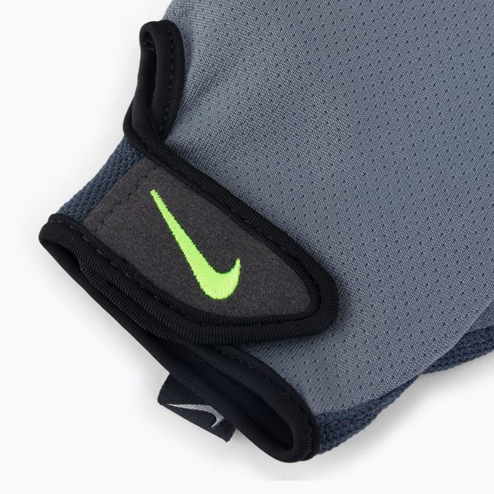 Мъжки тренировъчни ръкавици Nike Essential сиви NLGC5-044 4