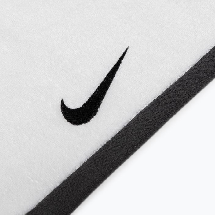 Nike Fundamental Голяма кърпа бяла N1001522-101 3