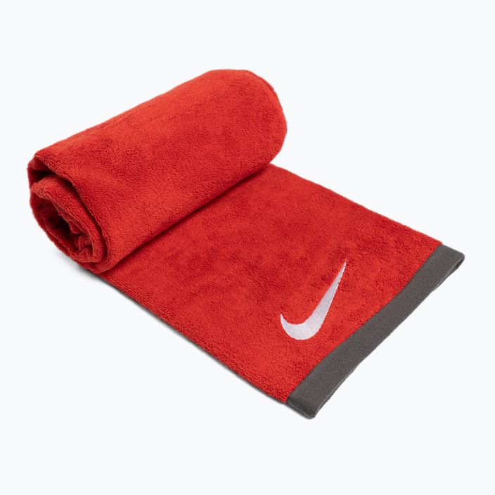 Nike Fundamental Голяма кърпа червена N1001522-643 2