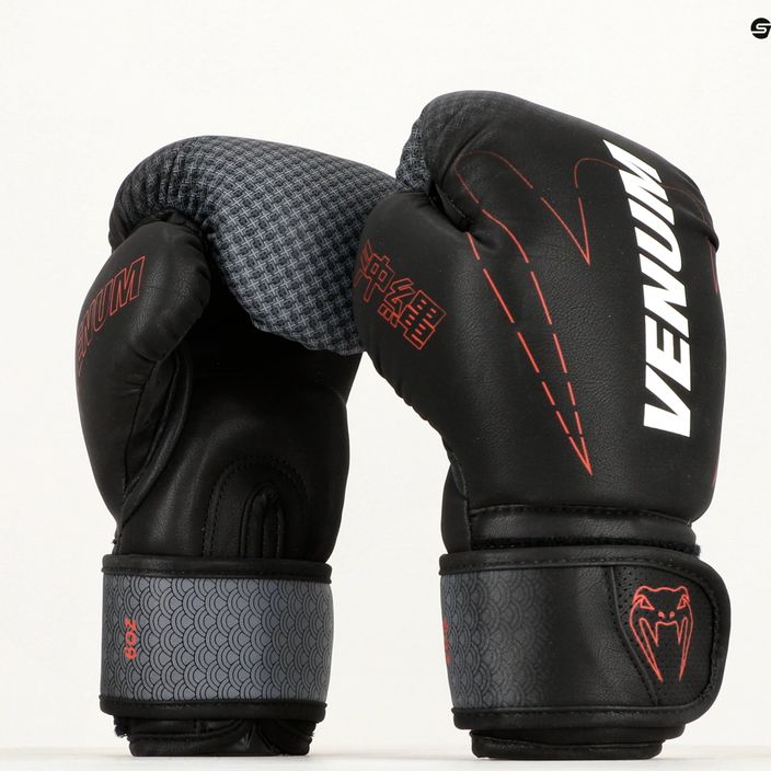 Venum Okinawa 3.0 детски боксови ръкавици черни/червени 12
