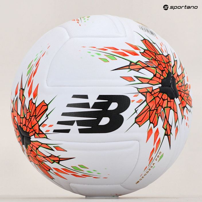 New Balance Geodesa PRO футбол бяло/червено размер 5 6