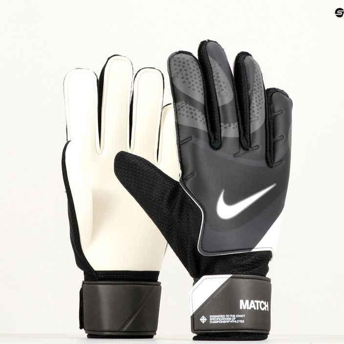 Nike Match вратарски ръкавици черно/тъмно сиво/бяло 6