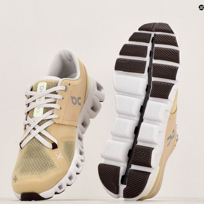 Дамски обувки за бягане On Running Cloud X 3 savannah/frost 10
