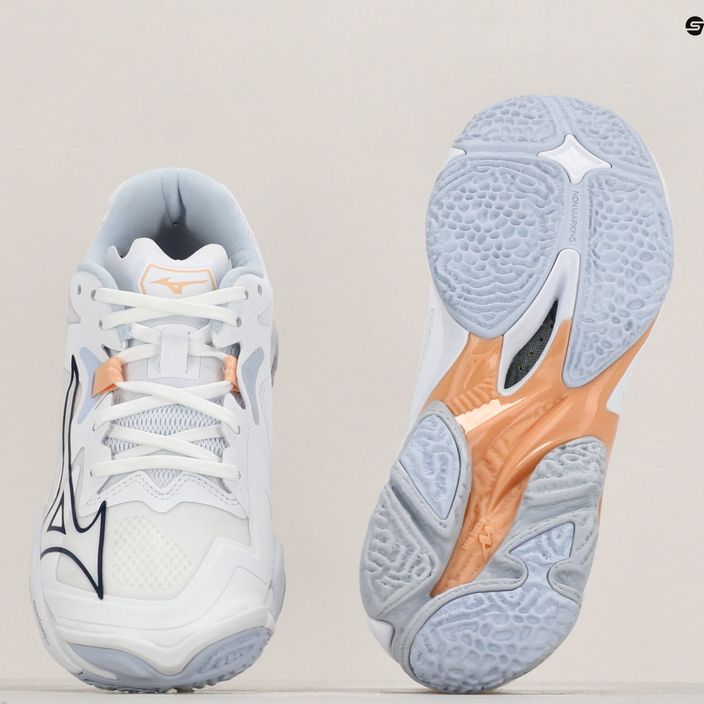Дамски обувки за волейбол Mizuno Wave Lightning Z8 white/navy peony/peach parfait 9