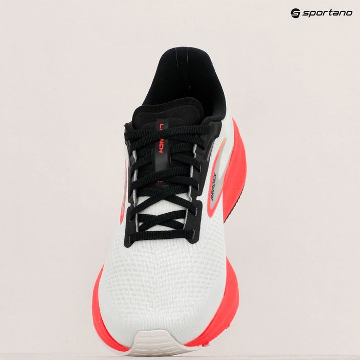 Brooks Launch 10 мъжки обувки за бягане бяло/черно/огнено коралово 9