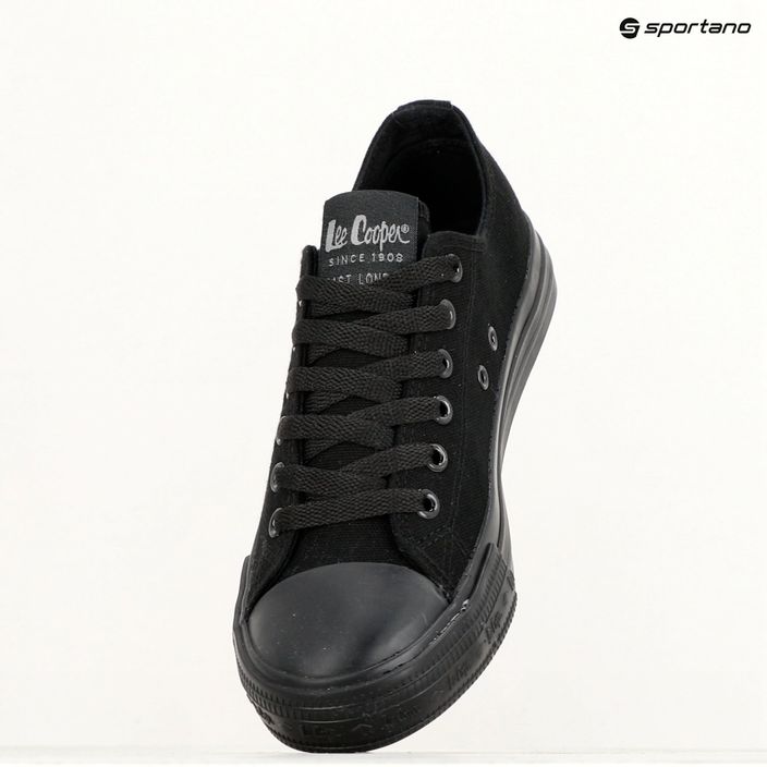 Дамски ботуши Lee Cooper LCW-22-31-0870 черни 9