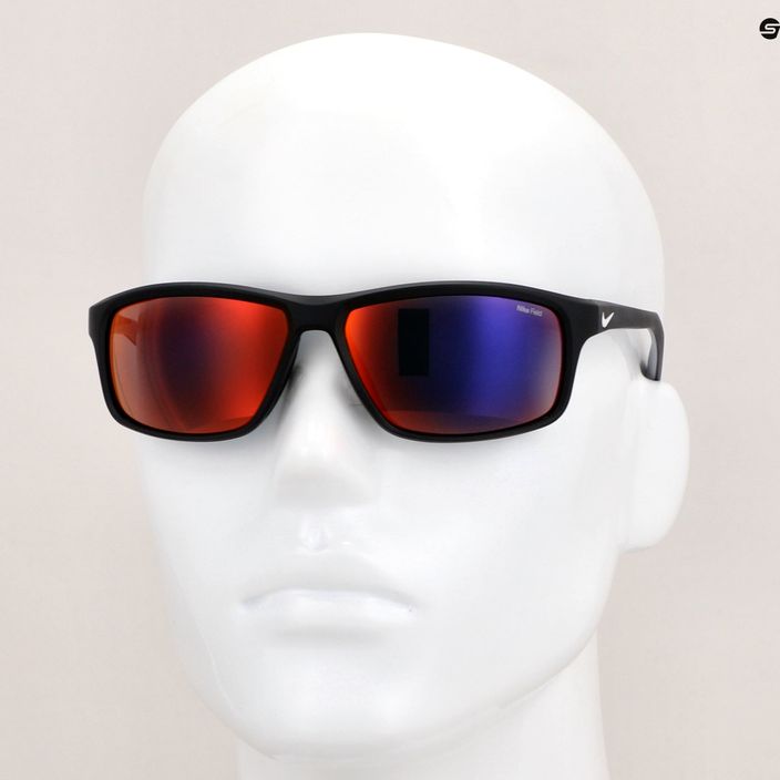 Слънчеви очила Nike Adrenaline 22 матово черно/полеви оттенък 7