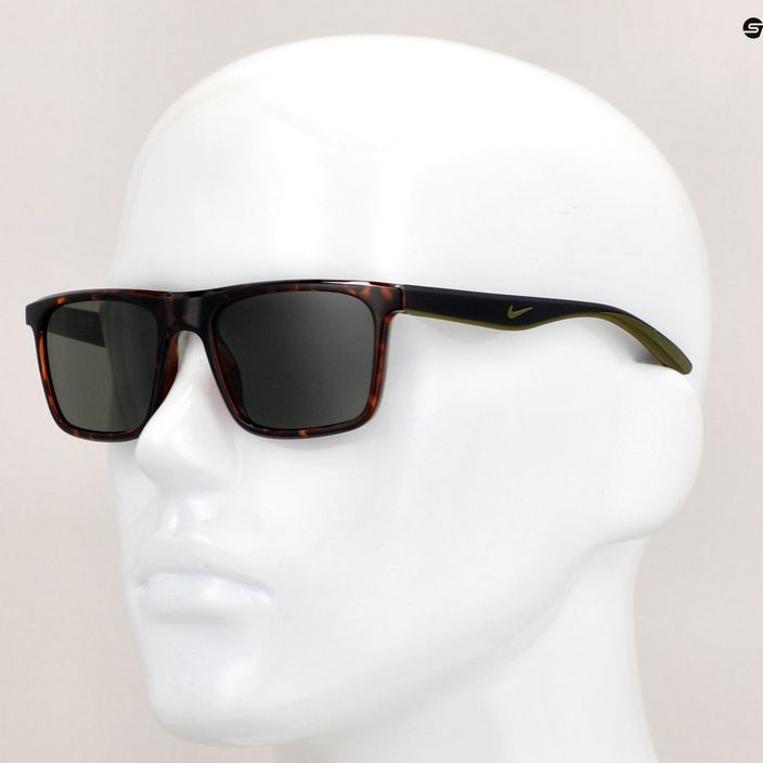 Мъжки слънчеви очила Nike Chak в цвят костенурка/зелено 7