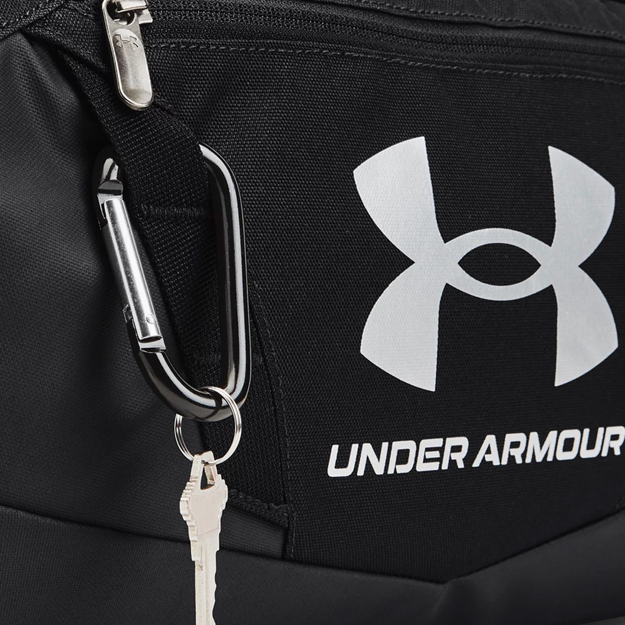 Under Armour Undeniable 5.0 Duffle пътна чанта черна 1369221 6