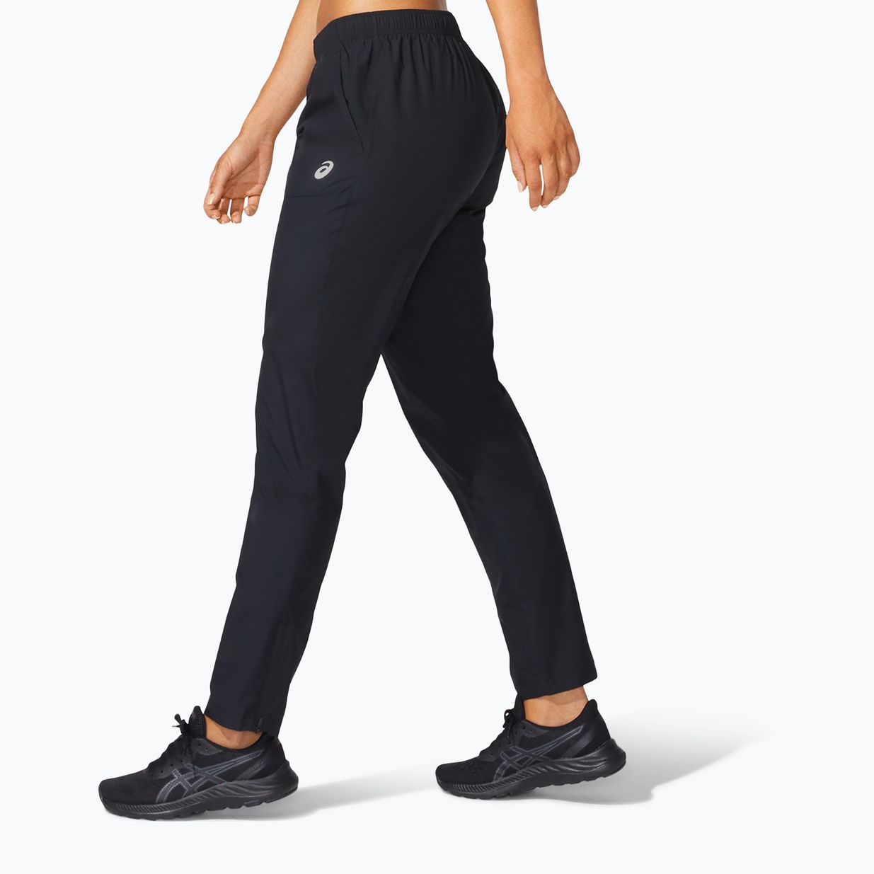 Дамски панталон ASICS Core Woven Performance Pant black 3