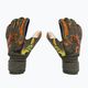 Reusch Attrakt Grip вратарски ръкавици зелени 5370018-5556