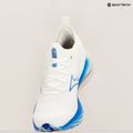 Дамски обувки за бягане Mizuno Wave Neo Wind бели/сребърни/мирно сини 19
