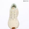 Дамски обувки за бягане New Balance Fresh Foam 680's V9 beige 7
