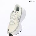 Дамски обувки за бягане Nike Revolution 8 sail/white/black/metallic silver 18