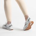 Brooks Levitate StealthFit 6 дамски обувки за бягане сиви 1203851B170 3