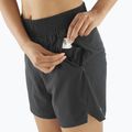 Salomon SHAKEout Core 6" deep black дамски къси панталони за бягане 4