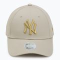 Дамска бейзболна шапка New Era Metallic Logo 9Forty New York Yankees светло бежова 2