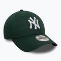 New Era League Essential 9Forty New York Yankees бейзболна шапка тъмнозелена