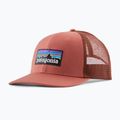 Шапка с козирка Patagonia P-6 Logo Trucker potters red