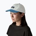 Шапка с козирка Patagonia P-6 Label Trad birch white w/shore blue 2
